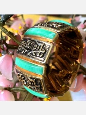 🎋Vintage Asian Lucite Chinoiseries Stretch Bracelet